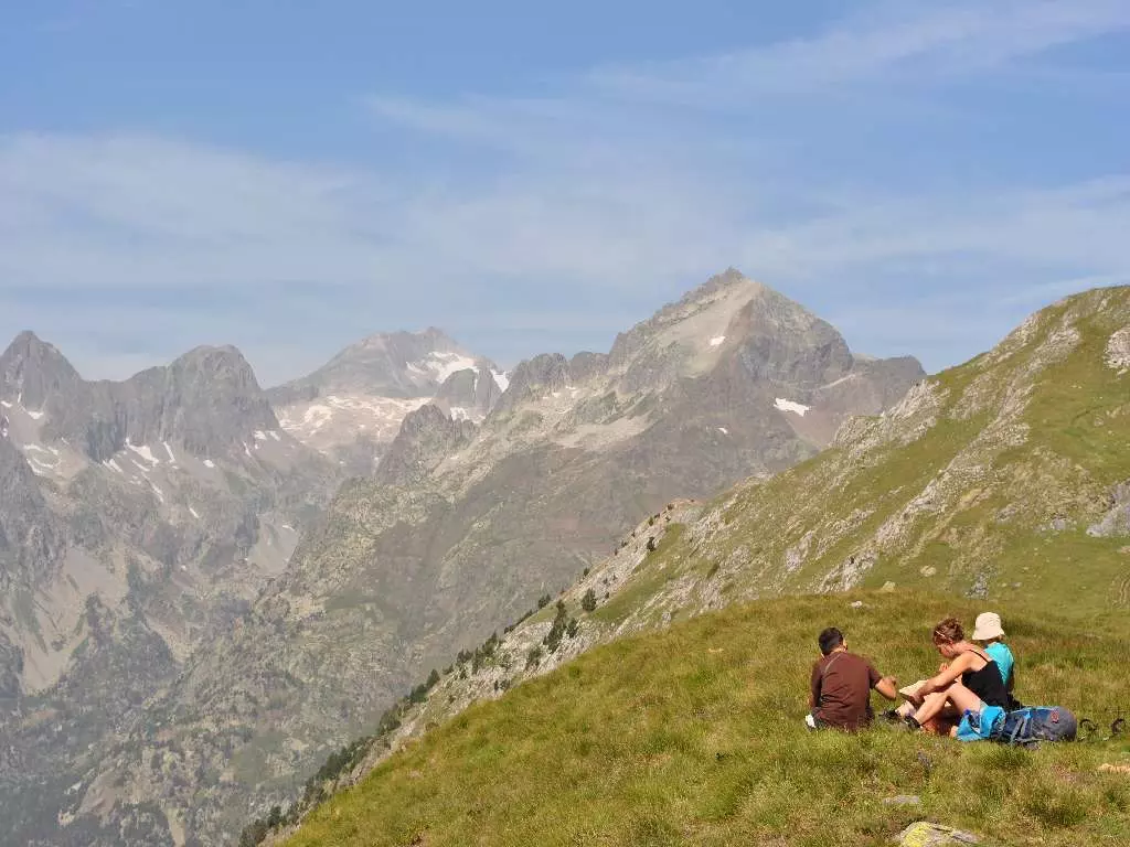 Entspannung mit Blick auf die höchsten Gipfel der Pyrenäen